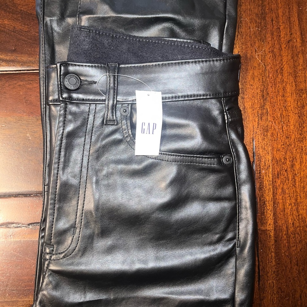 Woman’s Vegan Leather High Rise Leather Pants